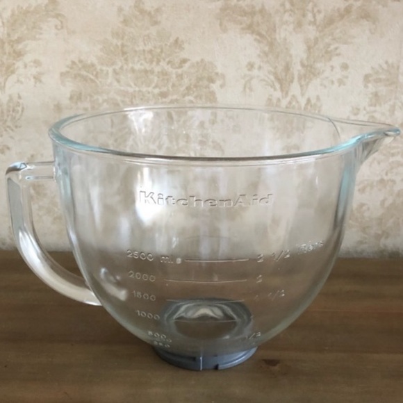 KitchenAid glass mixer bowl - Picture 2 of 8